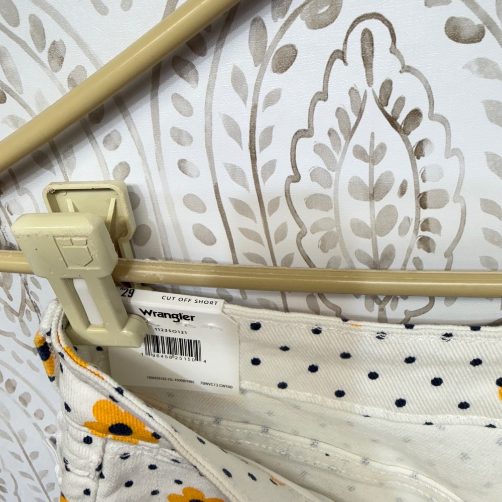 Wrangler Cut Off Shorts Womens 29 White Floral Polka Dot Mid Rise Daisy Denim - Picture 6 of 9